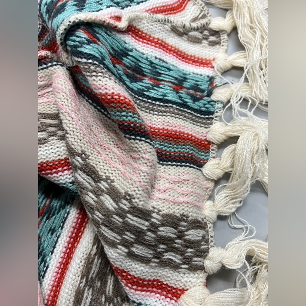 Southwest Boho Poncho Tassles One Size Ivory Multi Color NWOT - Picture 7 of 7